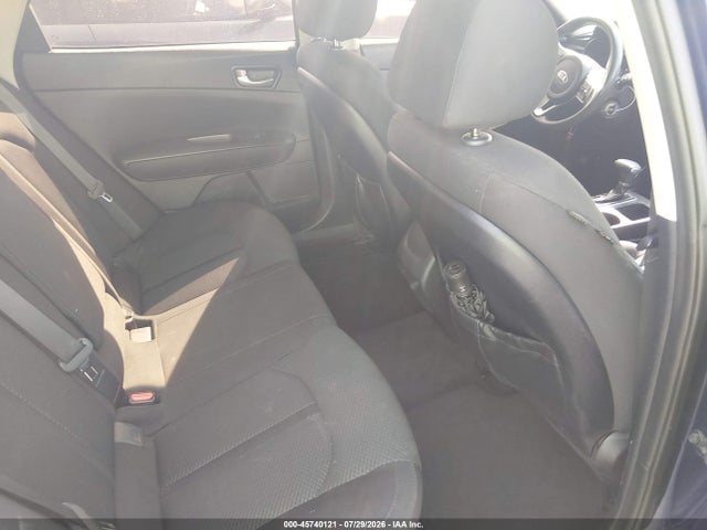KIA Optima Lx 2017 5XXGT4L32HG155663 Image 8