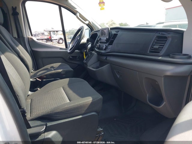 45740140 :رقم المزاد ، 1FTBR1Y86PKB40437 vin ، 2023 Ford Transit-250 مزاد بيع
