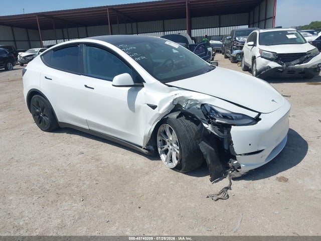 Auction sale of the 2022 Tesla Model Y Long Range Dual Motor All-wheel Drive, vin: 7SAYGDEE2NF320572, lot number: 45740209