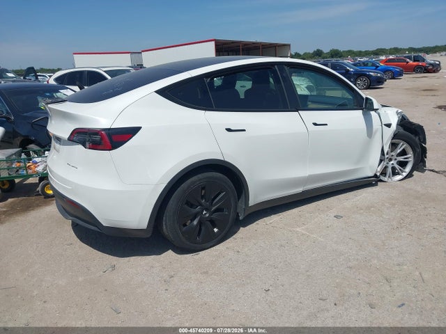 Auction sale of the 2022 Tesla Model Y Long Range Dual Motor All-wheel Drive, vin: 7SAYGDEE2NF320572, lot number: 45740209