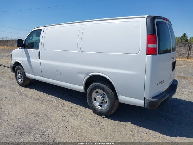 Chevrolet Express 2500 Work Van 2016 1GCWGAFF0G1202770 Image 3