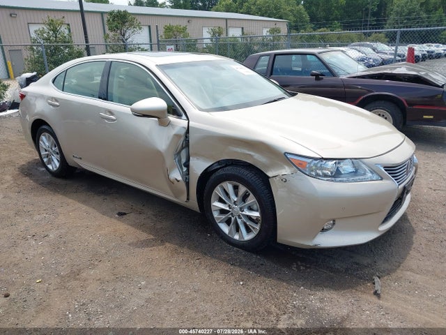 Продажа на аукционе авто 2015 Lexus Es 300h, vin: JTHBW1GG9F2094360, номер лота: 45740227