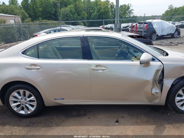 Продажа на аукционе авто 2015 Lexus Es 300h, vin: JTHBW1GG9F2094360, номер лота: 45740227