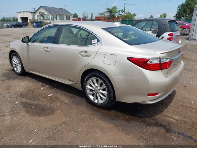 Продажа на аукционе авто 2015 Lexus Es 300h, vin: JTHBW1GG9F2094360, номер лота: 45740227