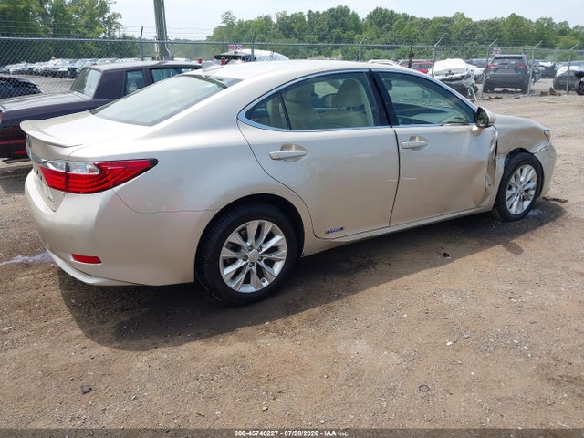 Продажа на аукционе авто 2015 Lexus Es 300h, vin: JTHBW1GG9F2094360, номер лота: 45740227