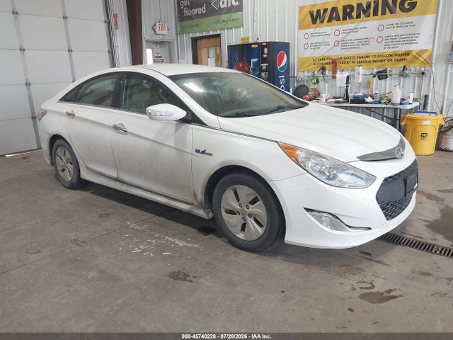 2014 Hyundai Sonata Hybrid მანქანა იყიდება აუქციონზე, vin: KMHEC4A45EA113798, აუქციონის ნომერი: 45740228