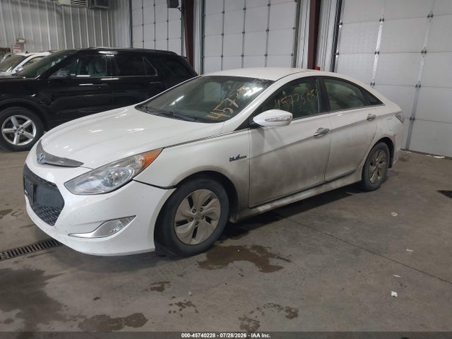 2014 Hyundai Sonata Hybrid მანქანა იყიდება აუქციონზე, vin: KMHEC4A45EA113798, აუქციონის ნომერი: 45740228