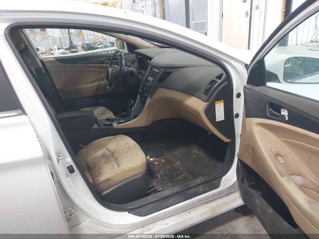 2014 Hyundai Sonata Hybrid მანქანა იყიდება აუქციონზე, vin: KMHEC4A45EA113798, აუქციონის ნომერი: 45740228