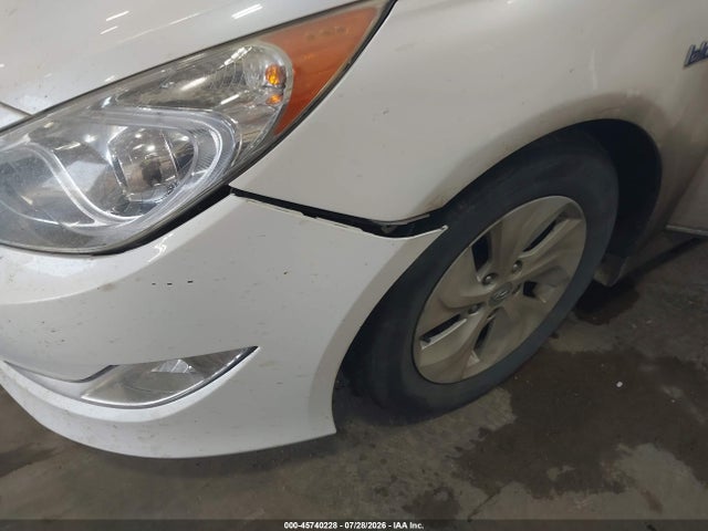 2014 Hyundai Sonata Hybrid მანქანა იყიდება აუქციონზე, vin: KMHEC4A45EA113798, აუქციონის ნომერი: 45740228