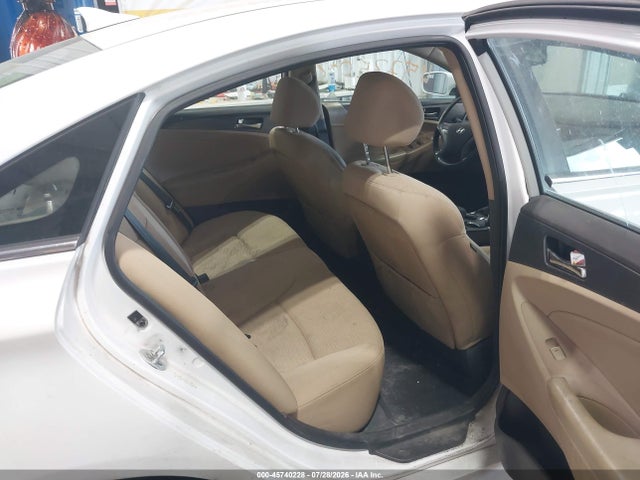 2014 Hyundai Sonata Hybrid მანქანა იყიდება აუქციონზე, vin: KMHEC4A45EA113798, აუქციონის ნომერი: 45740228