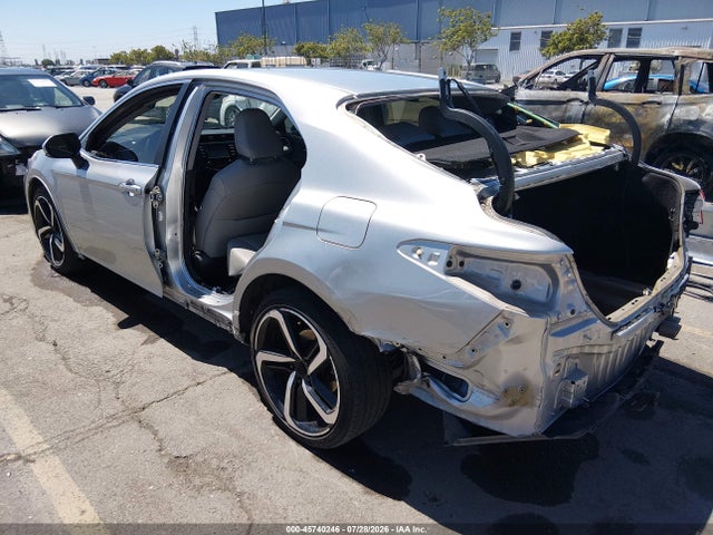Продаж на аукціоні авто 2018 Toyota Camry Se, vin: 4T1B11HK2JU108532, номер лоту: 45740246