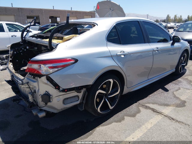 Продаж на аукціоні авто 2018 Toyota Camry Se, vin: 4T1B11HK2JU108532, номер лоту: 45740246