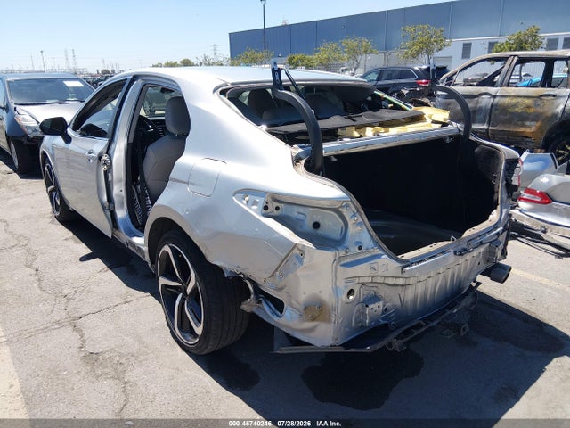 Продаж на аукціоні авто 2018 Toyota Camry Se, vin: 4T1B11HK2JU108532, номер лоту: 45740246