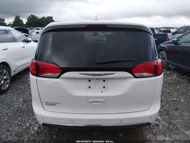 45740279 :رقم المزاد ، 2C4RC1FG8JR279455 vin ، 2018 Chrysler Pacifica Touring Plus مزاد بيع