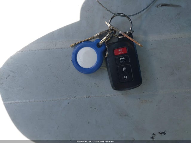 4T1BF1FK1FU877440 Toyota CAMRY XLE