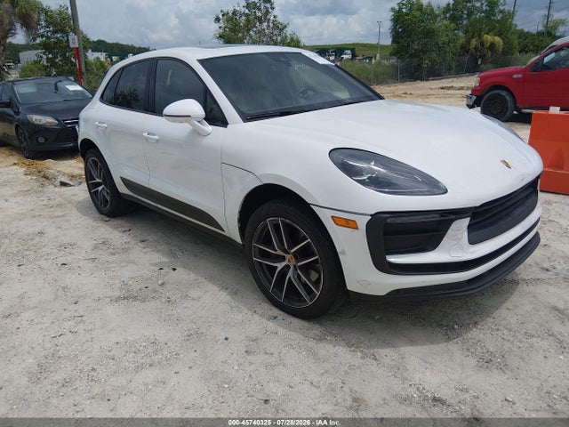 Продажа на аукционе авто 2022 Porsche Macan, vin: WP1AA2A54NLB10626, номер лота: 45740325