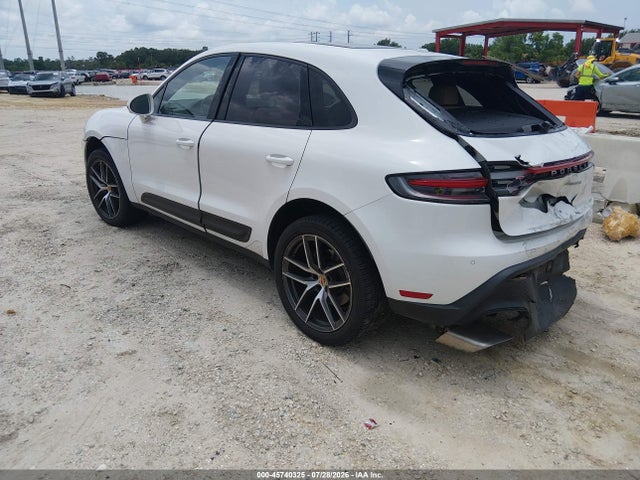 Продажа на аукционе авто 2022 Porsche Macan, vin: WP1AA2A54NLB10626, номер лота: 45740325