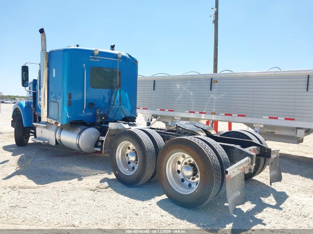Продажа на аукционе авто 2015 Freightliner 122sd, vin: 3AKJGND66FDGH9999, номер лота: 45740340