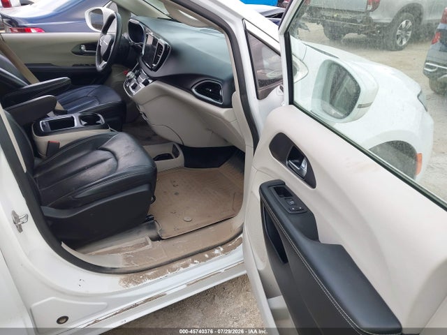 Продажа на аукционе авто 2022 Chrysler Pacifica Touring L, vin: 2C4RC1BG4NR144761, номер лота: 45740376