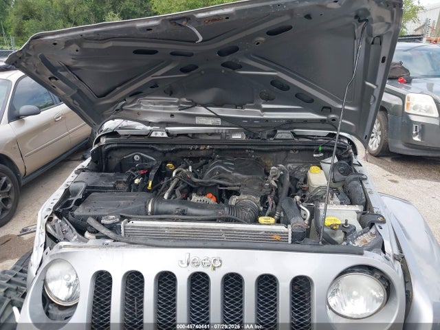 45740441 :رقم المزاد ، 1C4HJWEG6DL548811 vin ، 2013 Jeep Wrangler Unlimited Sahara مزاد بيع