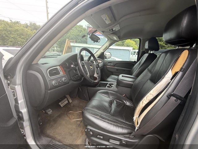 2011 Chevrolet Tahoe Lt მანქანა იყიდება აუქციონზე, vin: 1GNSKBE01BR150177, აუქციონის ნომერი: 45740443