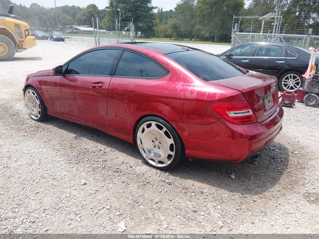 Продаж на аукціоні авто 2012 Mercedes-benz C 250, vin: WDDGJ4HBXCF921612, номер лоту: 45740452