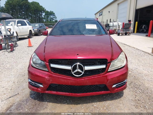 Продаж на аукціоні авто 2012 Mercedes-benz C 250, vin: WDDGJ4HBXCF921612, номер лоту: 45740452