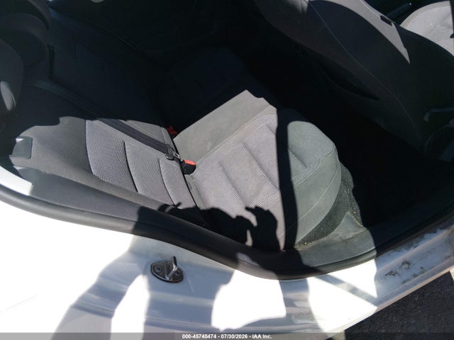 2014 Volkswagen Golf 2.5l (a6) (no Longer Orderable) მანქანა იყიდება აუქციონზე, vin: WVWDB7AJ0EW001665, აუქციონის ნომერი: 45740474