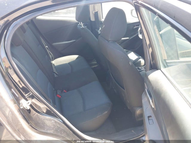3MYDLBYV6HY160813 Toyota YARIS IA
