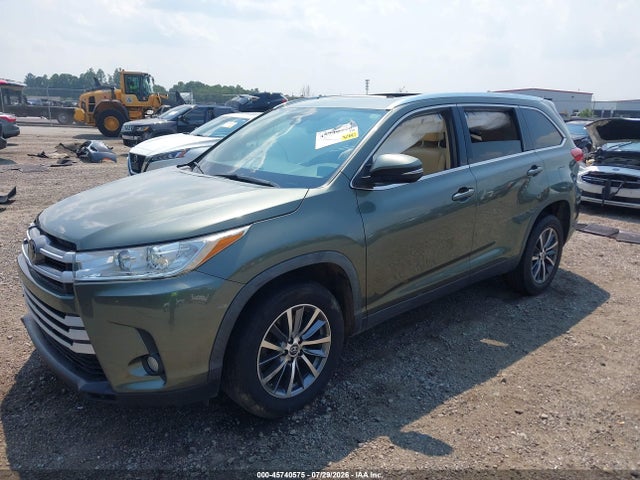 Продаж на аукціоні авто 2019 Toyota Highlander Xle, vin: 5TDKZRFH3KS361884, номер лоту: 45740575