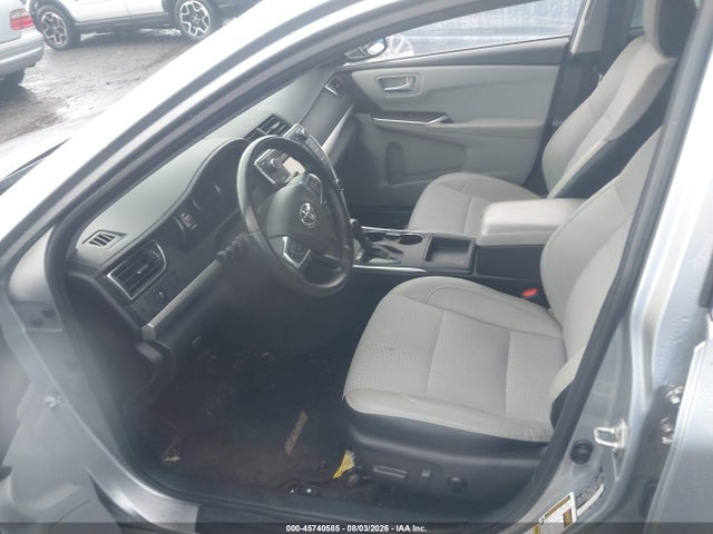 4T1BF1FK2HU748786 Toyota CAMRY SE