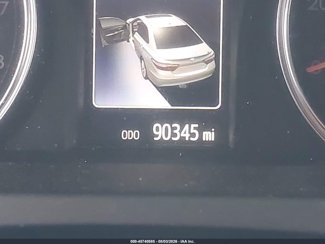 4T1BF1FK2HU748786 Toyota CAMRY SE