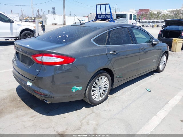 3FA6P0PU8GR305065 Ford Fusion Energi Se Luxury