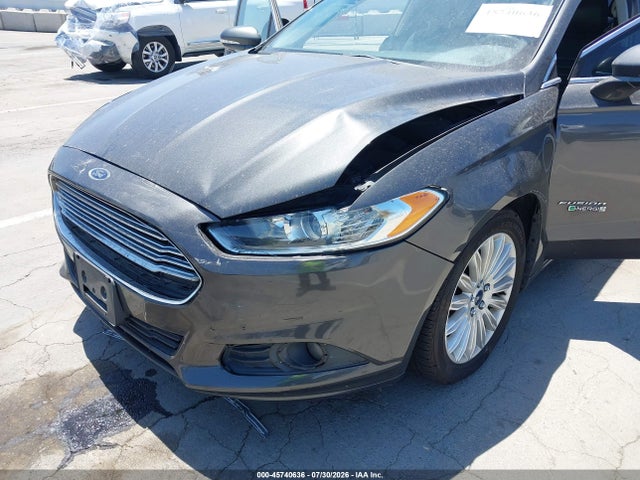 3FA6P0PU8GR305065 Ford Fusion Energi Se Luxury