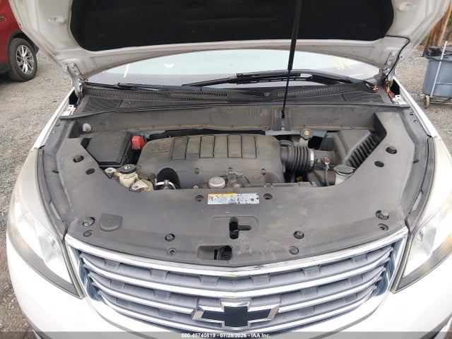 45740819 :رقم المزاد ، 1GNKRJKD8HJ305988 vin ، 2017 Chevrolet Traverse Premier مزاد بيع