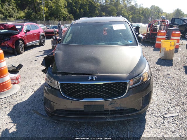 45740847 :رقم المزاد ، KNDMB5C12H6314271 vin ، 2017 Kia Sedona Lx مزاد بيع