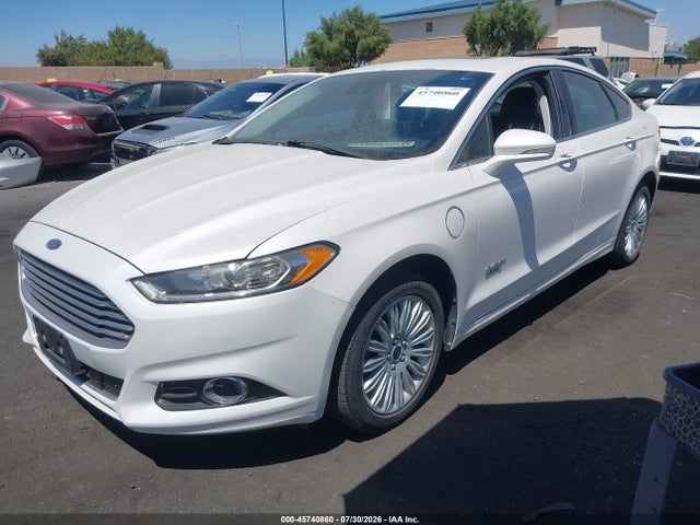 Ford Fusion Energi Titanium 2014 3FA6P0SU1ER317322 Image 2
