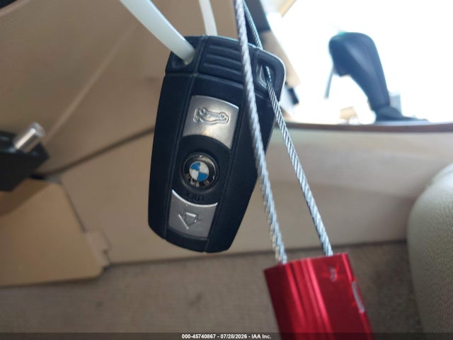 2009 Bmw 328i მანქანა იყიდება აუქციონზე, vin: WBAPH77529NM45015, აუქციონის ნომერი: 45740867