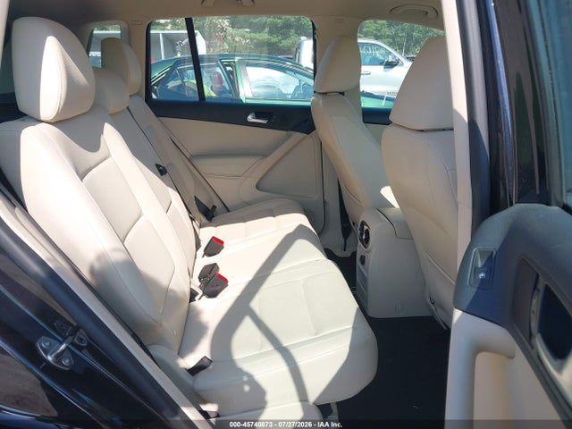Aukcja sprzedaży 2016 Volkswagen Tiguan S, vin: WVGBV7AX2GW581311, numer aukcji: 45740873