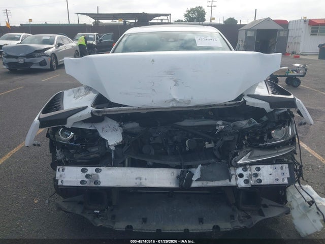 Lexus IS 300 2018 JTHBA1D26J5067308 Image 12