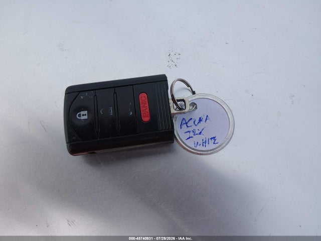 Продажа на аукционе авто 2013 Acura Ilx 2.0l, vin: 19VDE1F73DE003557, номер лота: 45740931