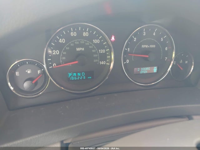 45740937 :رقم المزاد ، 1J4HR58N95C590236 vin ، 2005 Jeep Grand Cherokee Limited مزاد بيع