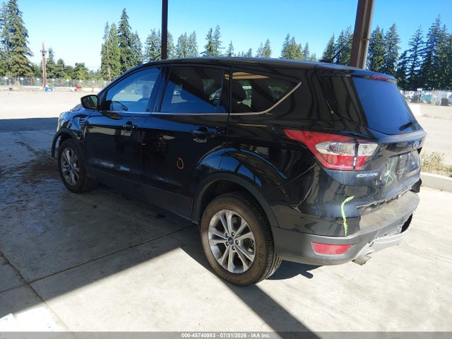 Ford ESCAPE SE 2017 1FMCU9GD7HUC27300 Image 3