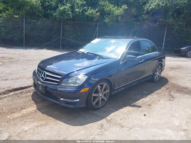 2014 Mercedes-benz C 300 Sport 4matic მანქანა იყიდება აუქციონზე, vin: WDDGF8AB6EA964914, აუქციონის ნომერი: 45741012