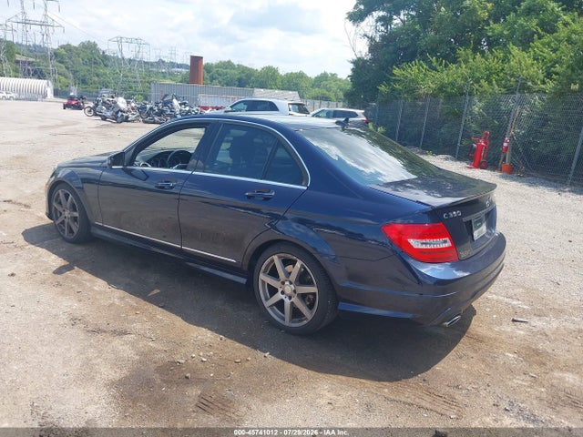 2014 Mercedes-benz C 300 Sport 4matic მანქანა იყიდება აუქციონზე, vin: WDDGF8AB6EA964914, აუქციონის ნომერი: 45741012