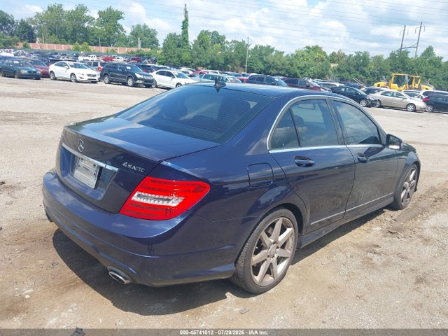 2014 Mercedes-benz C 300 Sport 4matic მანქანა იყიდება აუქციონზე, vin: WDDGF8AB6EA964914, აუქციონის ნომერი: 45741012