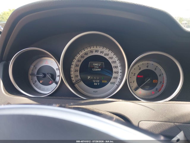 2014 Mercedes-benz C 300 Sport 4matic მანქანა იყიდება აუქციონზე, vin: WDDGF8AB6EA964914, აუქციონის ნომერი: 45741012