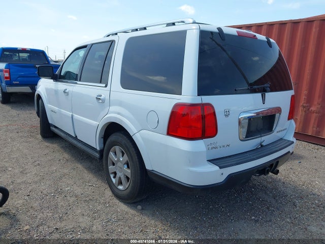 Продажа на аукционе авто 2006 Lincoln Navigator Luxury/ultimate, vin: 5LMFU27546LJ29757, номер лота: 45741086