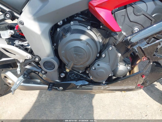 45741161 :رقم المزاد ، SMTL23UF1STCC5097 vin ، 2025 Triumph Motorcycle Daytona 660 مزاد بيع