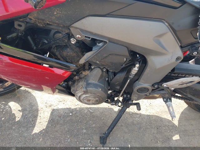 45741161 :رقم المزاد ، SMTL23UF1STCC5097 vin ، 2025 Triumph Motorcycle Daytona 660 مزاد بيع